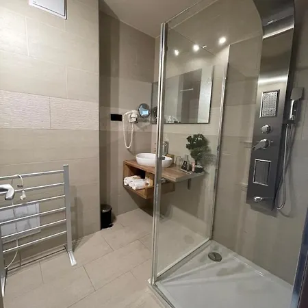 Baobab Otel 4*