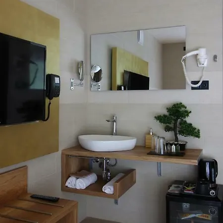 Baobab Hotell 4*