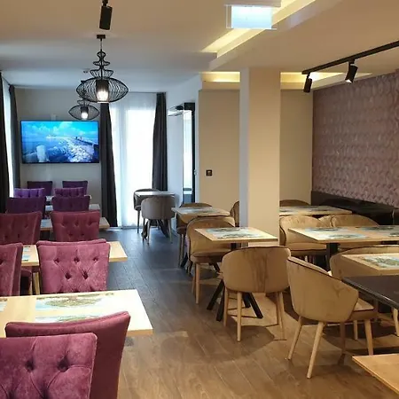 Baobab Hotell 4*